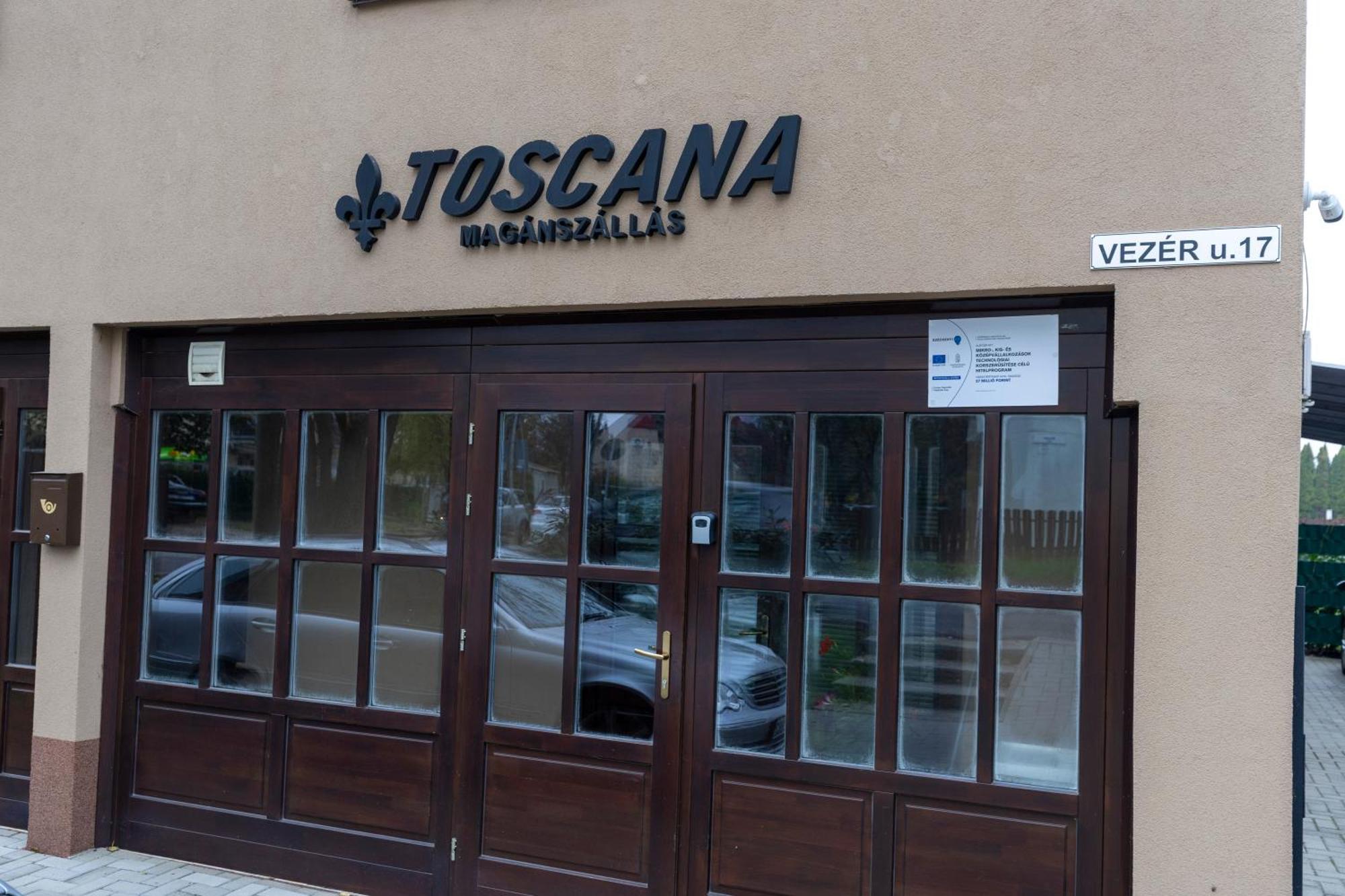 Toscana Debrecen Exterior photo